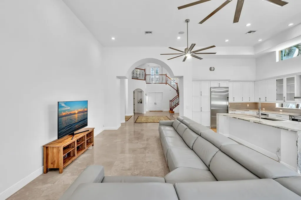 8126 Valhalla Drive Delray Beach FL 33446