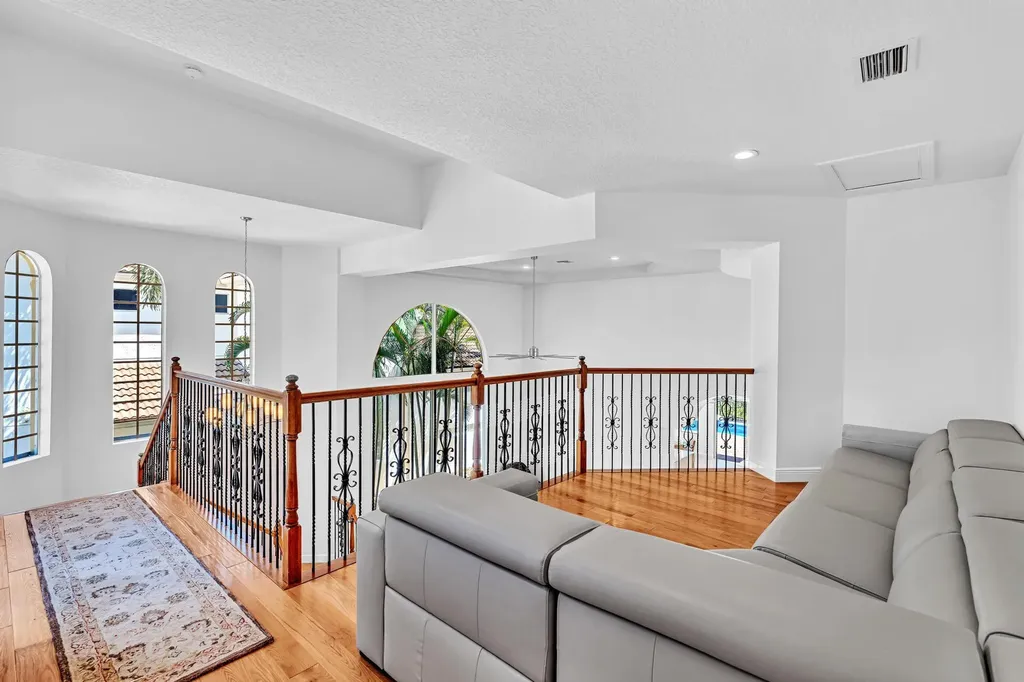 8126 Valhalla Drive Delray Beach FL 33446