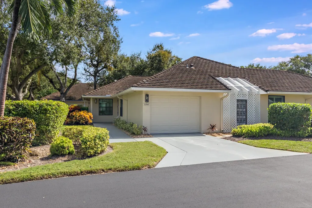 11341 Briarwood Place North Palm Beach FL 33408