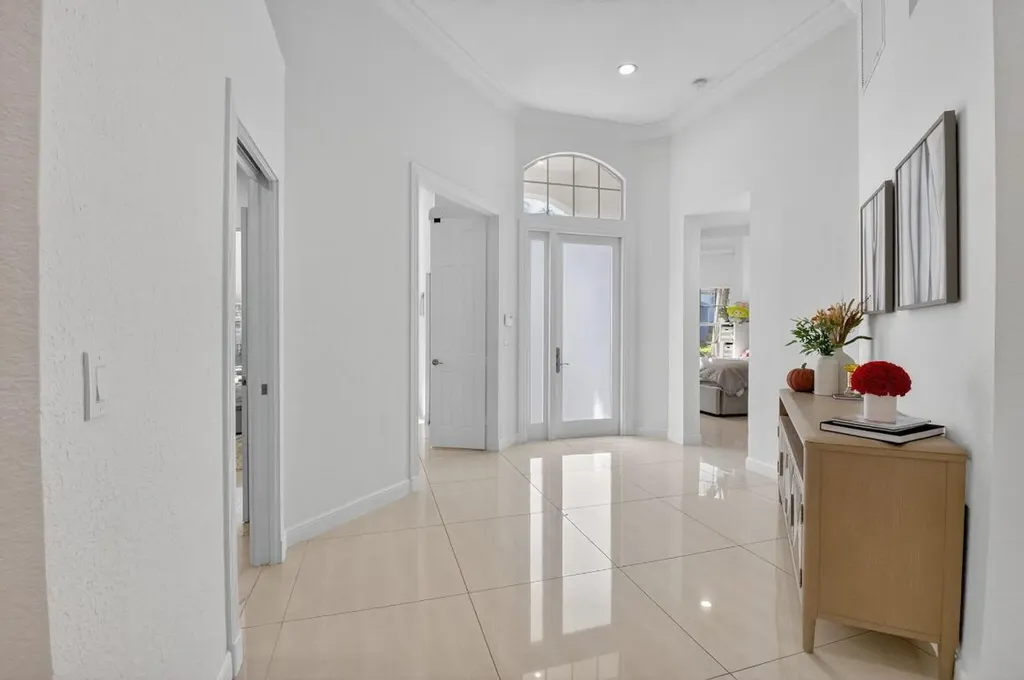 6270 NW 43rd Terrace Boca Raton FL 33496