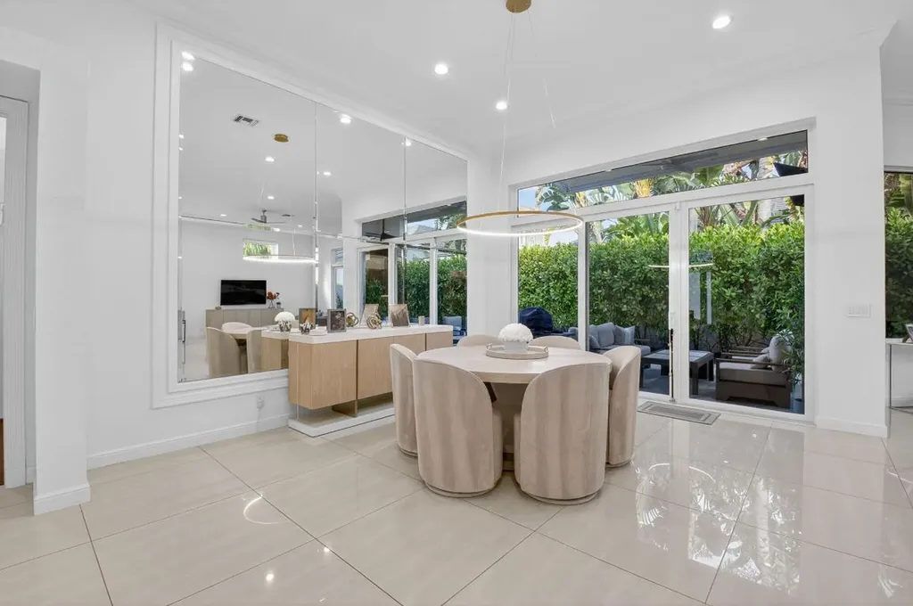 6270 NW 43rd Terrace Boca Raton FL 33496