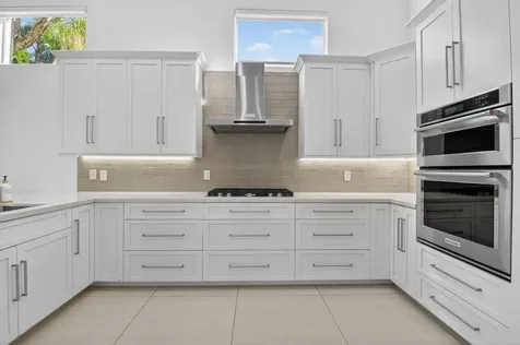 6270 NW 43rd Terrace Boca Raton FL 33496