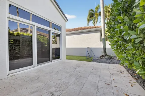 6270 NW 43rd Terrace Boca Raton FL 33496