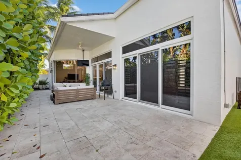 6270 NW 43rd Terrace Boca Raton FL 33496
