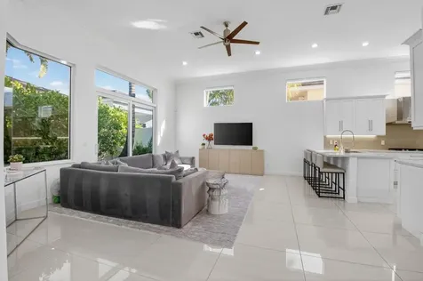 6270 NW 43rd Terrace Boca Raton FL 33496