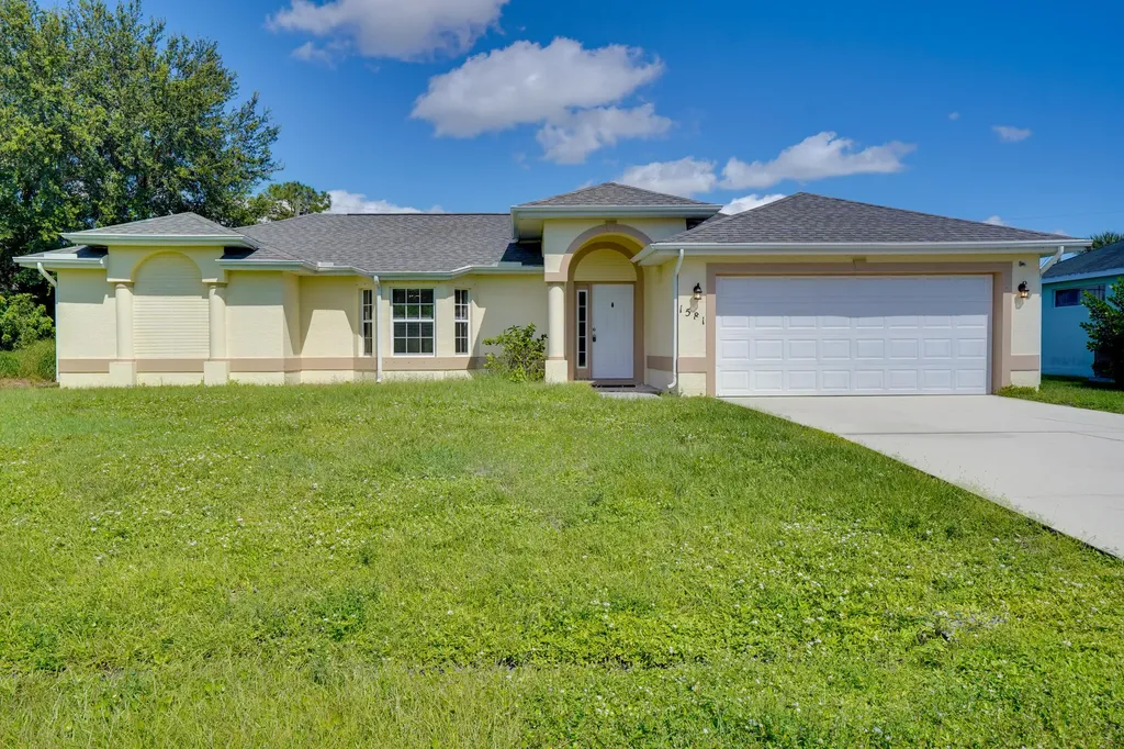 1581 SW Crater Avenue Port St Lucie FL 34953
