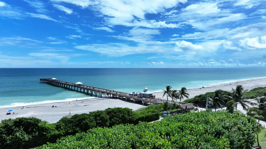 2700 Sunbury Drive Jupiter FL 33458