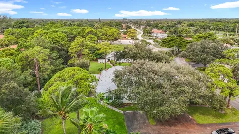 4484 Walden Circle Lake Worth FL 33463
