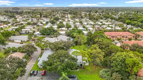 4484 Walden Circle Lake Worth FL 33463