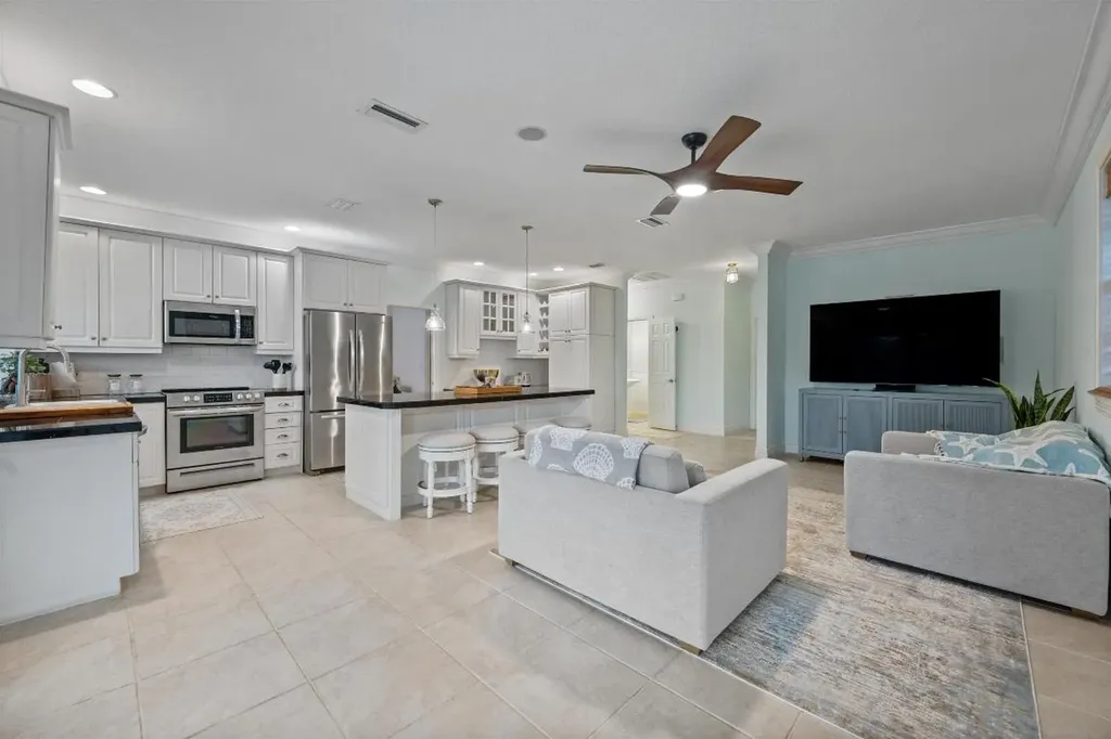 148 Scarborough Terrace Wellington FL 33414