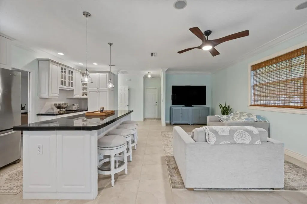 148 Scarborough Terrace Wellington FL 33414