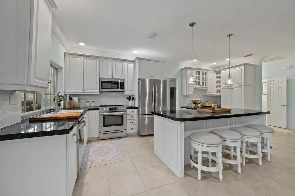 148 Scarborough Terrace Wellington FL 33414