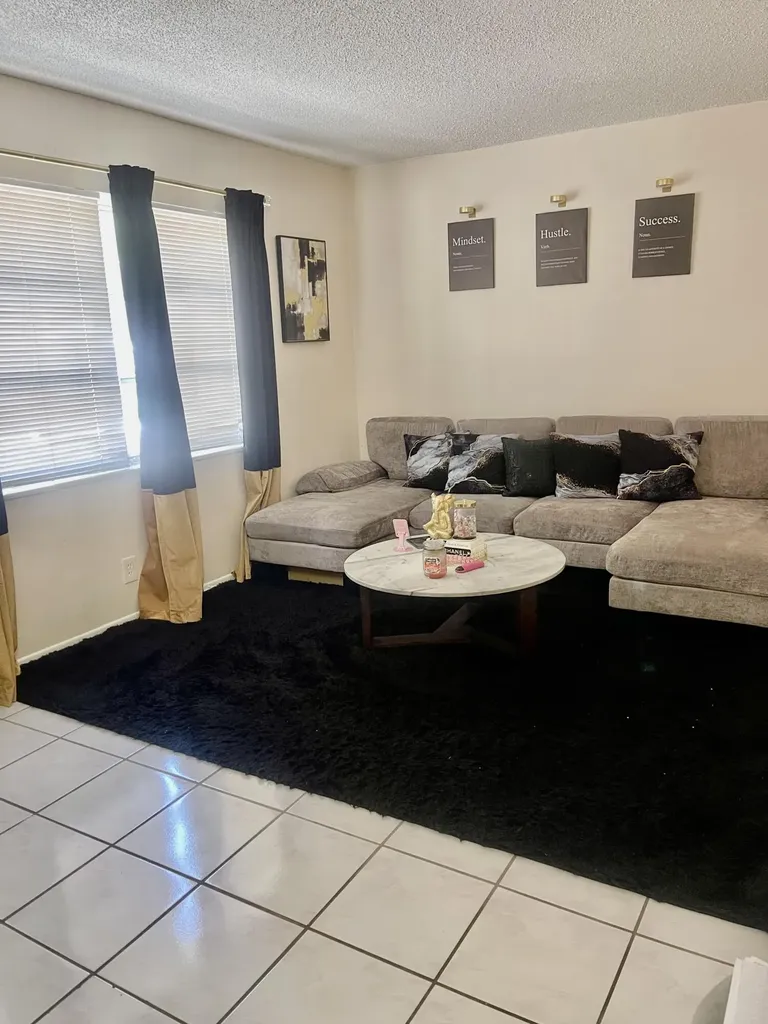205 NE 3rd Street Boynton Beach FL 33435