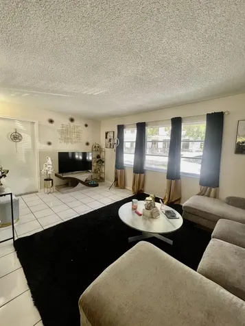 205 NE 3rd Street Boynton Beach FL 33435