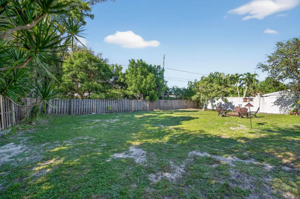 5095 SE Manatee Terrace Stuart FL 34997