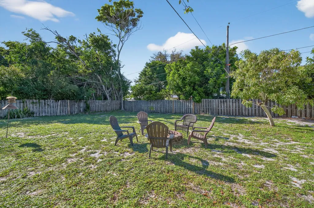 5095 SE Manatee Terrace Stuart FL 34997