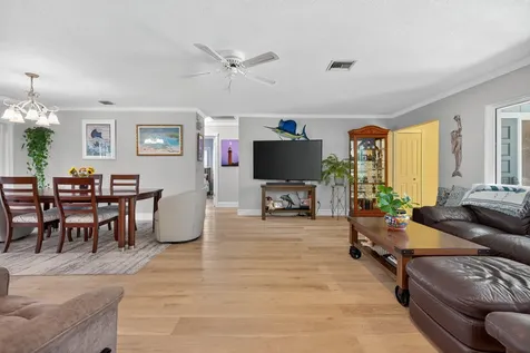 5095 SE Manatee Terrace Stuart FL 34997