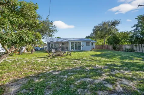 5095 SE Manatee Terrace Stuart FL 34997