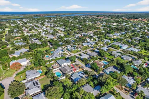 5095 SE Manatee Terrace Stuart FL 34997