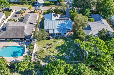 5095 SE Manatee Terrace Stuart FL 34997