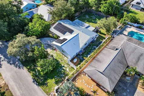 5095 SE Manatee Terrace Stuart FL 34997