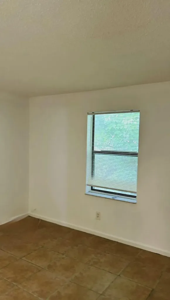 2345 N 2nd Avenue N Lake Worth FL 33461