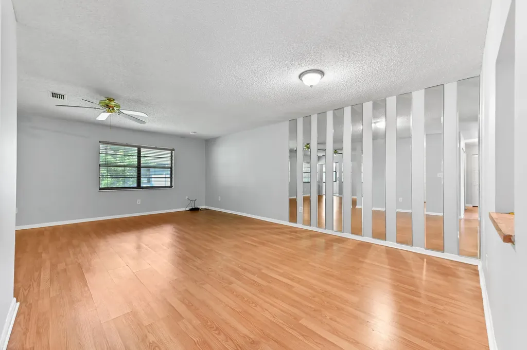 81 Westecunk Drive Royal Palm Beach FL 33411