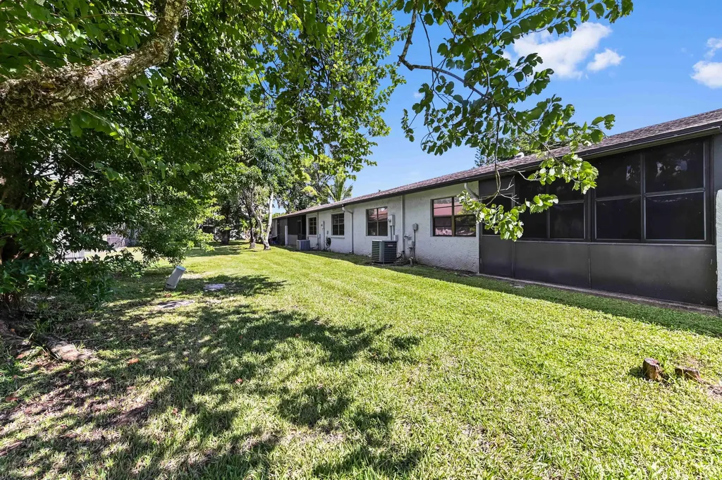81 Westecunk Drive Royal Palm Beach FL 33411