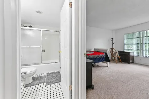 803 W Oakland Park Boulevard Oakland Park FL 33311
