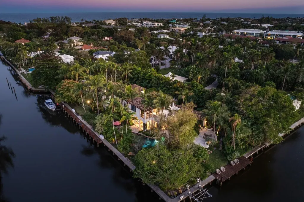 8 Driftwood Landing Gulf Stream FL 33483