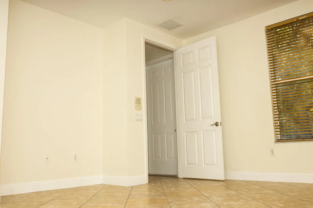 1272 Via Fiume Boynton Beach FL 33426