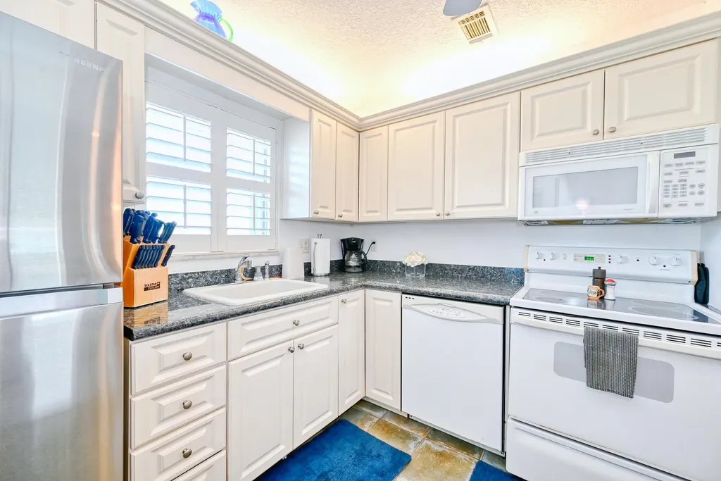 120 Wettaw Lane North Palm Beach FL 33408