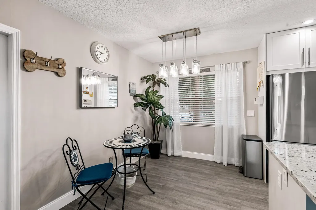184 Oakridge L Deerfield Beach FL 33442