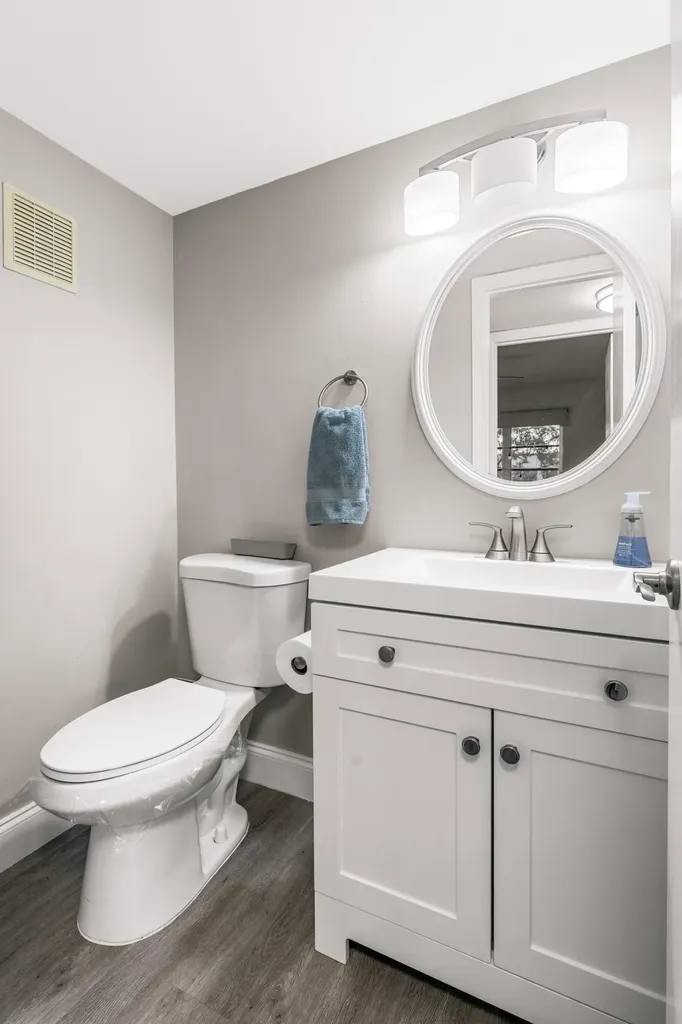 184 Oakridge L Deerfield Beach FL 33442