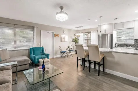 184 Oakridge L Deerfield Beach FL 33442