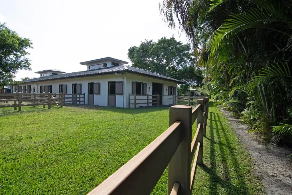 2022 Appaloosa Trail Wellington FL 33414