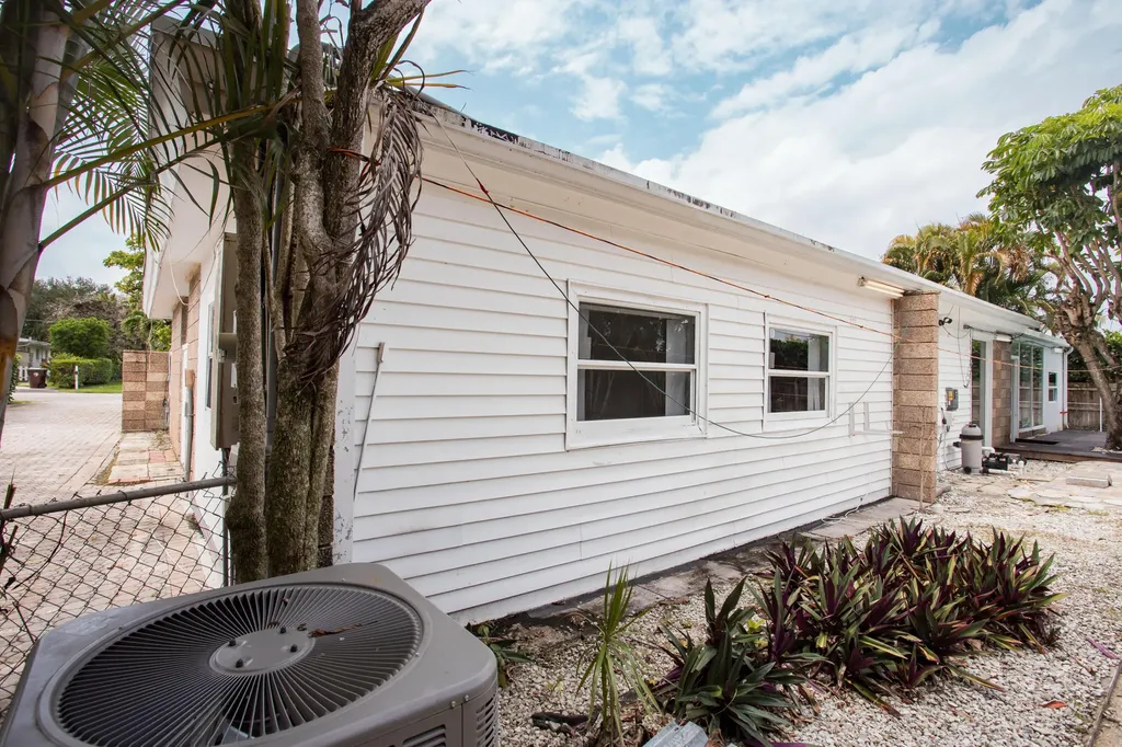 7306 Clarke Road Lake Clarke Shores FL 33406