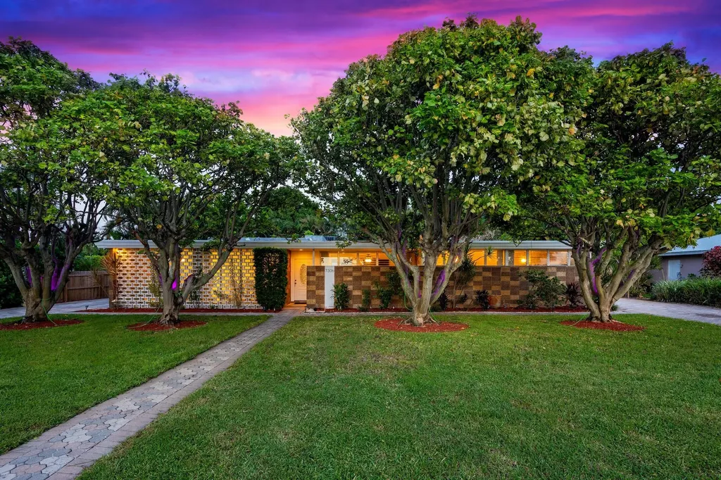 7306 Clarke Road Lake Clarke Shores FL 33406