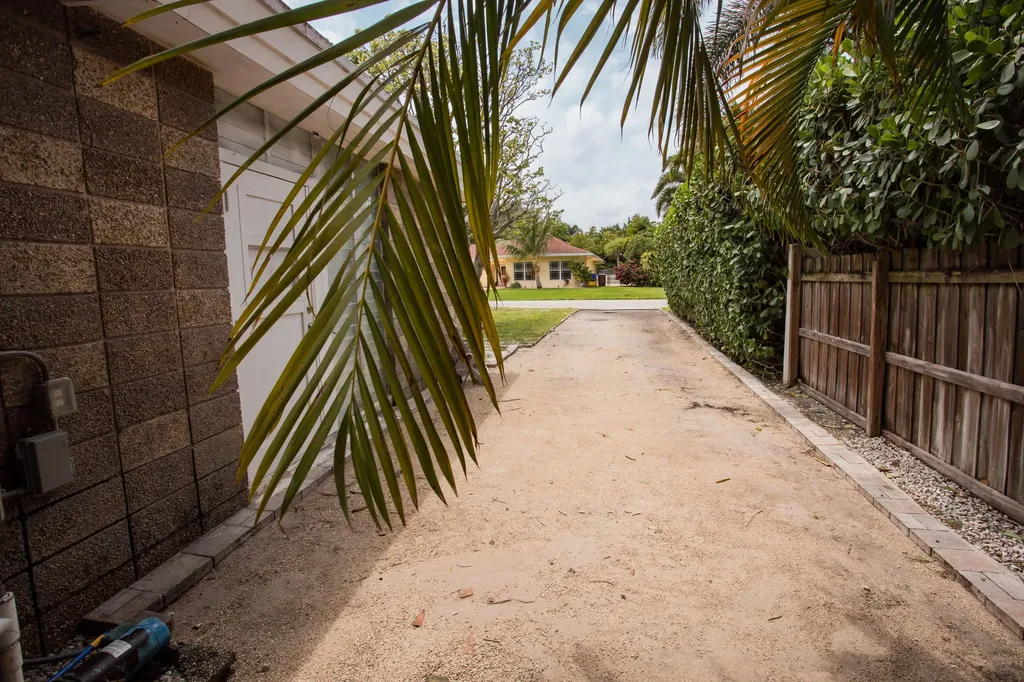 7306 Clarke Road Lake Clarke Shores FL 33406