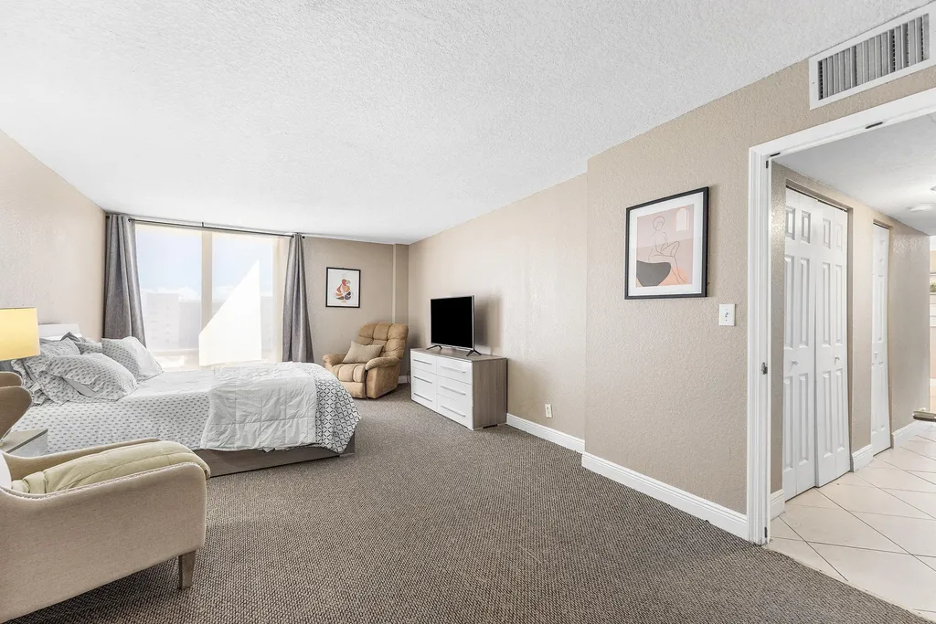 1600 S Ocean Drive Hollywood FL 33019