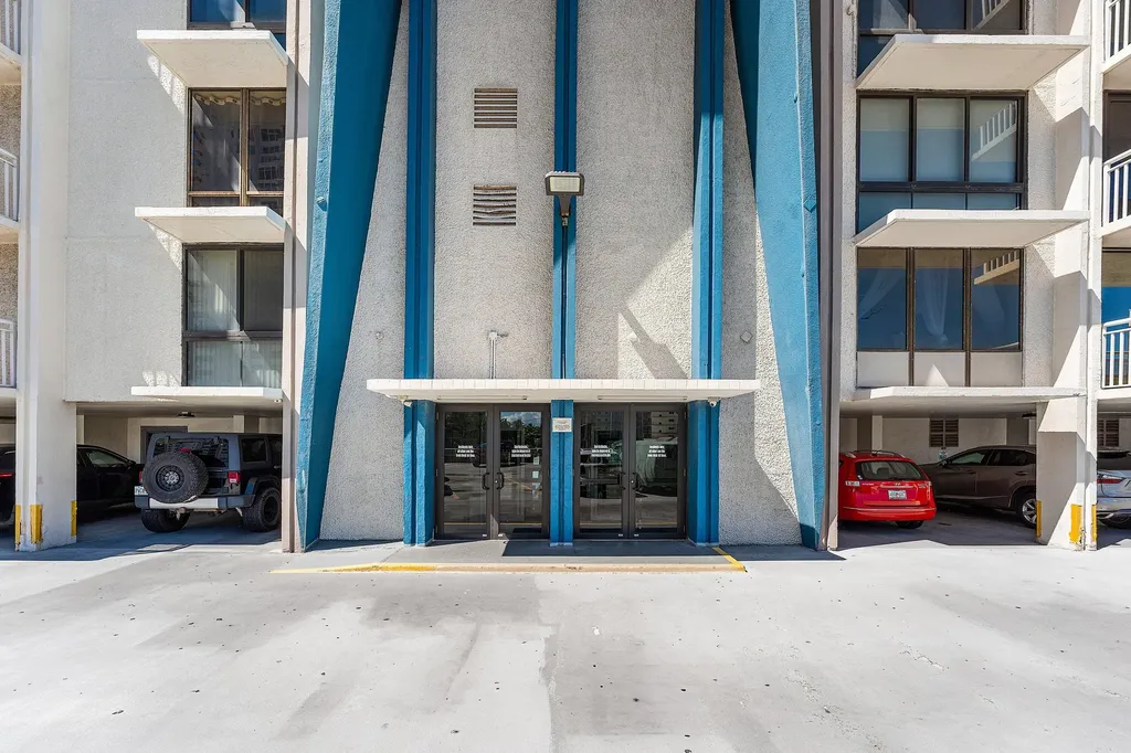 1600 S Ocean Drive Hollywood FL 33019