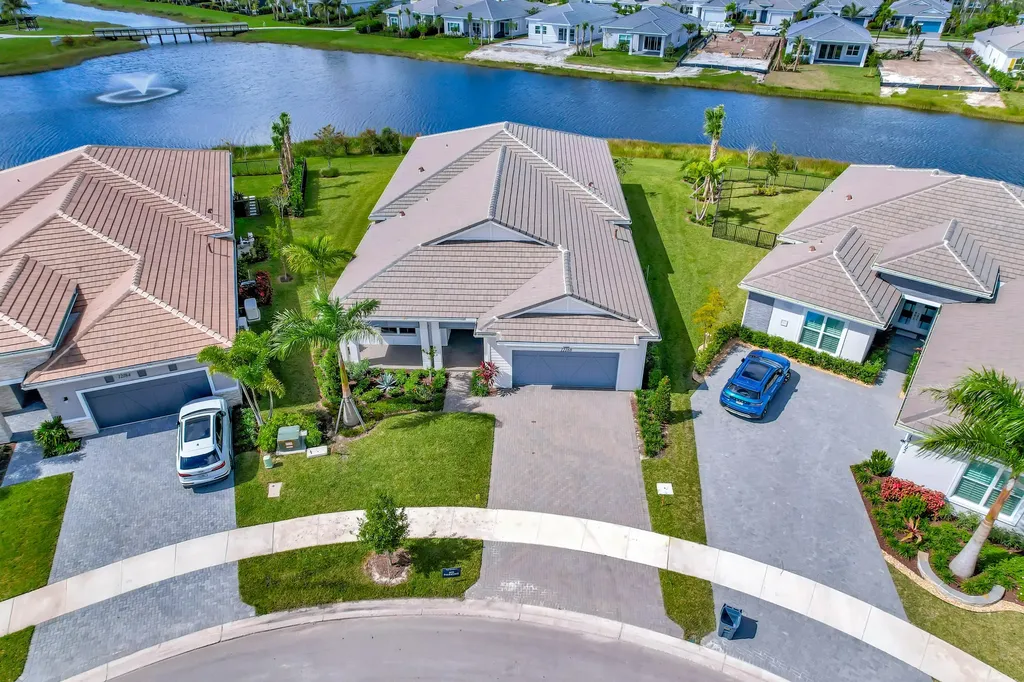 12188 Arbordale Way Palm Beach Gardens FL 33412
