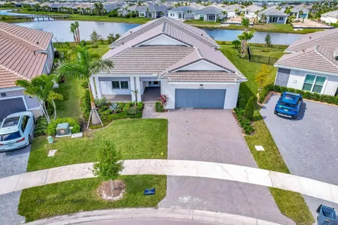 12188 Arbordale Way Palm Beach Gardens FL 33412