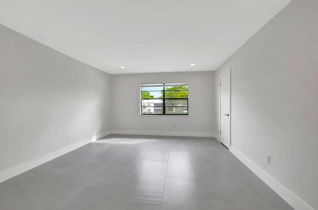 7898 Eastlake Drive Boca Raton FL 33433