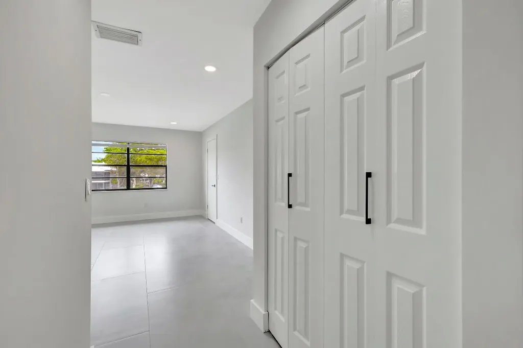 7898 Eastlake Drive Boca Raton FL 33433