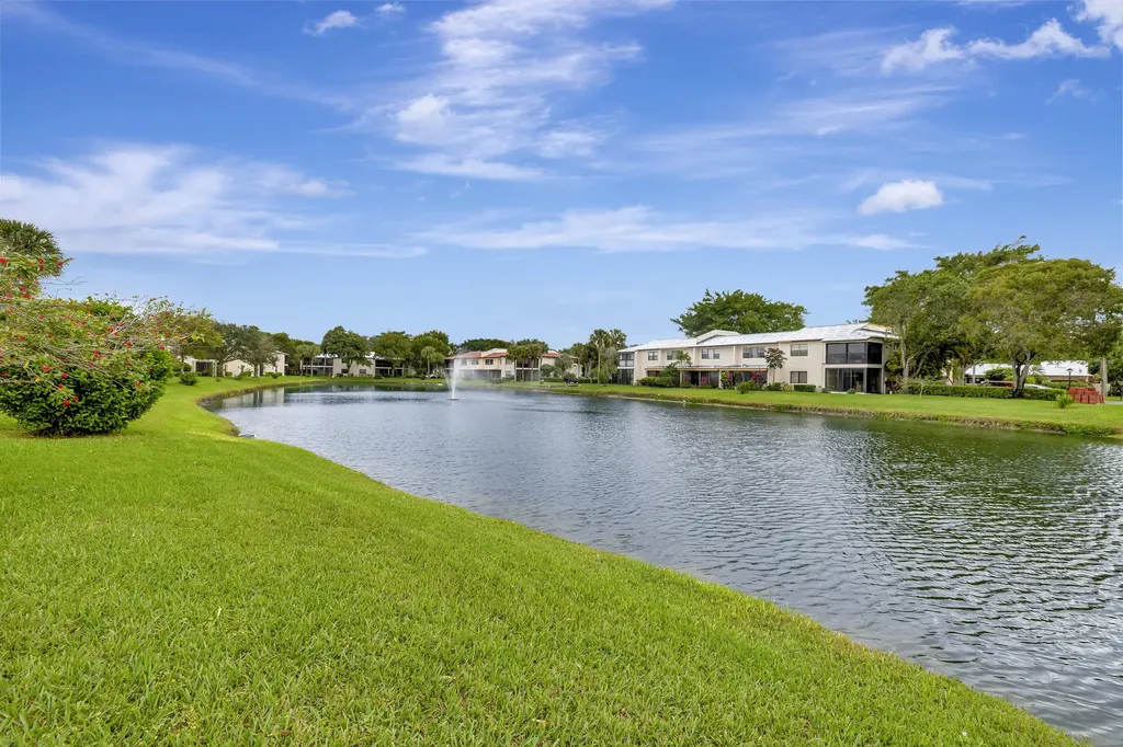 7898 Eastlake Drive Boca Raton FL 33433