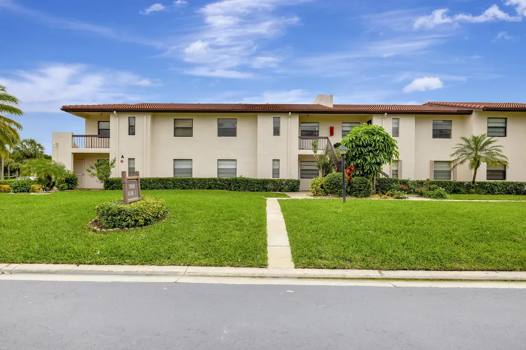 7898 Eastlake Drive Boca Raton FL 33433