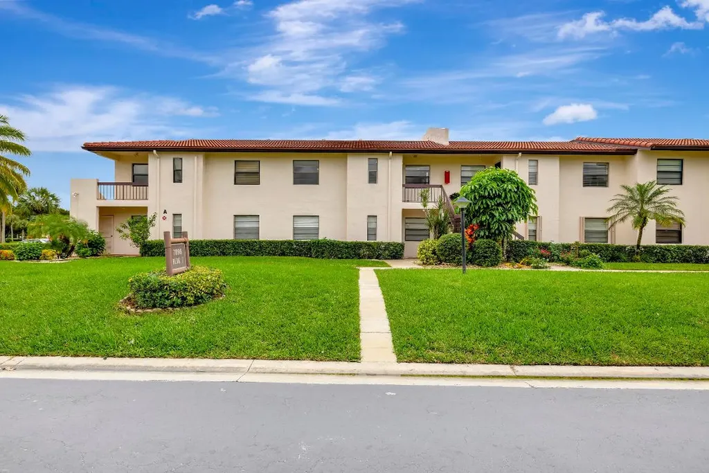 7898 Eastlake Drive Boca Raton FL 33433