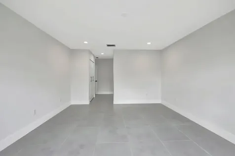 7898 Eastlake Drive Boca Raton FL 33433