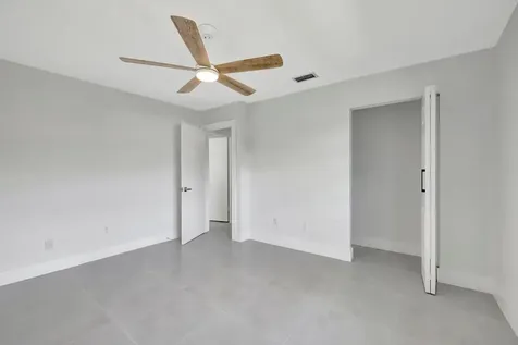 7898 Eastlake Drive Boca Raton FL 33433